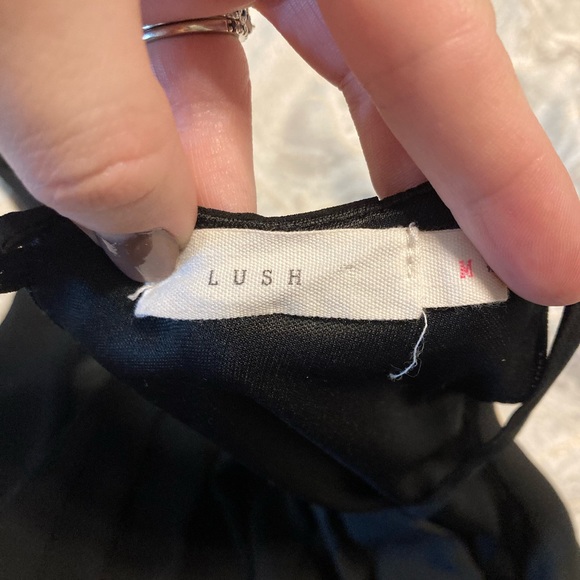 Lush Black sleeveless dress open back - Picture 5 of 6